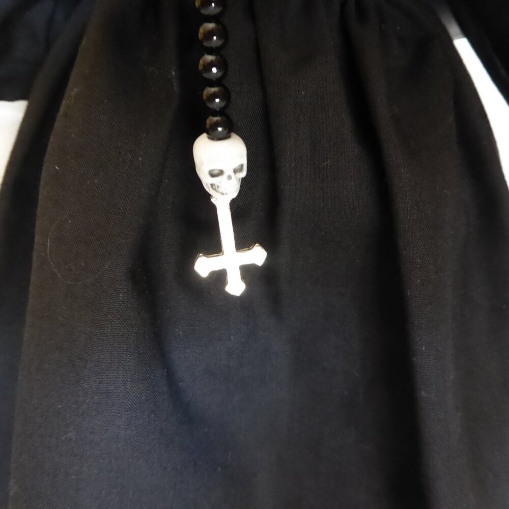 OOAK 17” CONJURING NUN VALAK HORROR DEMON DEPARTED EVIL DOLL HORROR ODDITY - Picture 5 of 13